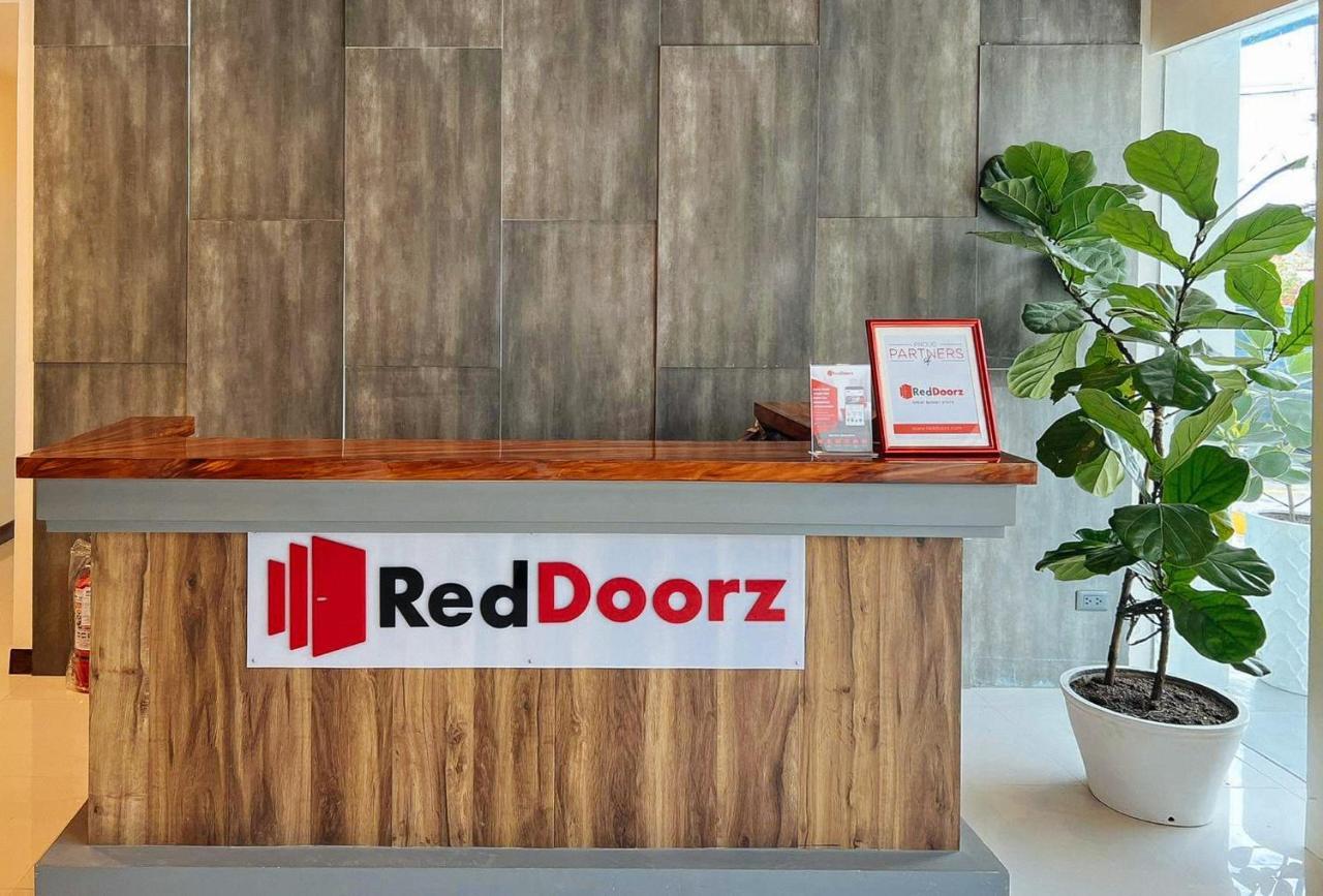 Reddoorz Plus @ Toshiko Boutique Hotel Koronadal City Bagian luar foto